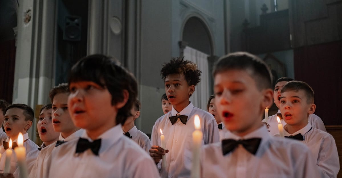 vivez une expérience unique avec nos concerts aux chandelles. plongez dans une ambiance magique où la musique classique et contemporaine se mêle à la lueur des bougies, créant une atmosphère envoûtante pour tous les passionnés de musique. réservez vos places dès maintenant !