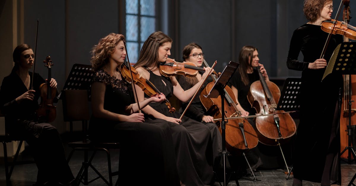 découvrez la magie d'orchestra, un ensemble de musiciens talentueux qui fusionnent harmonie et créativité pour offrir des performances inoubliables. plongez dans un univers musical captivant où chaque note vous transporte dans un voyage émotionnel unique.