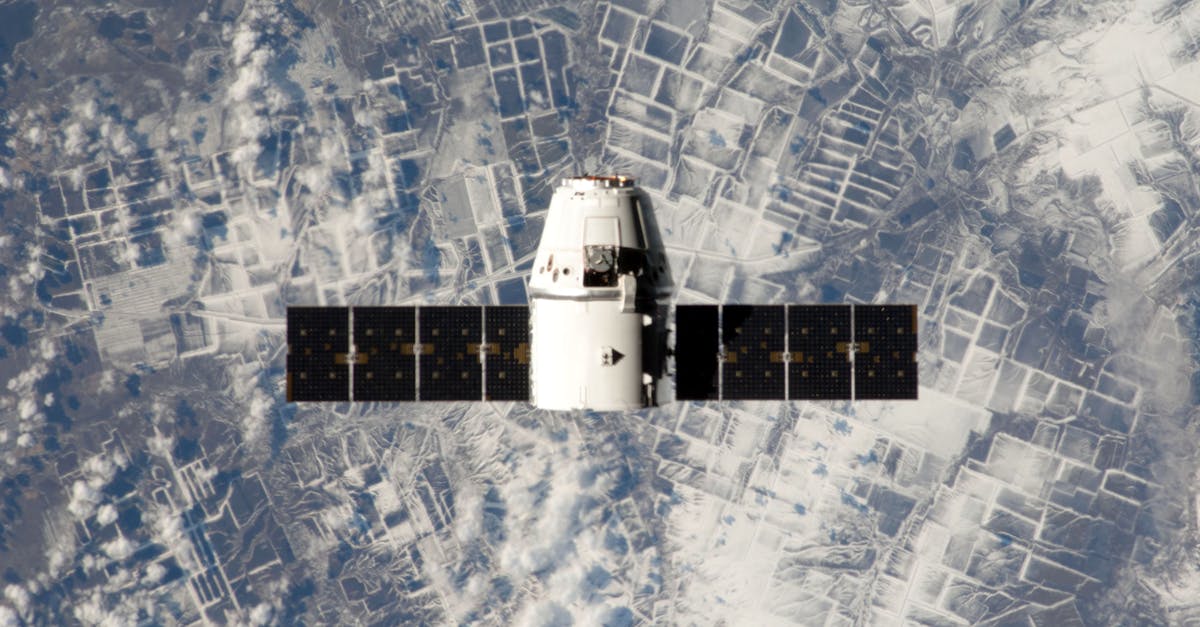 découvrez l'univers fascinant des satellites : leur fonctionnement, leurs applications dans les communications, la météo et l'observation de la terre, ainsi que leur impact sur notre quotidien. plongez dans la technologie spatiale et ses innovations.