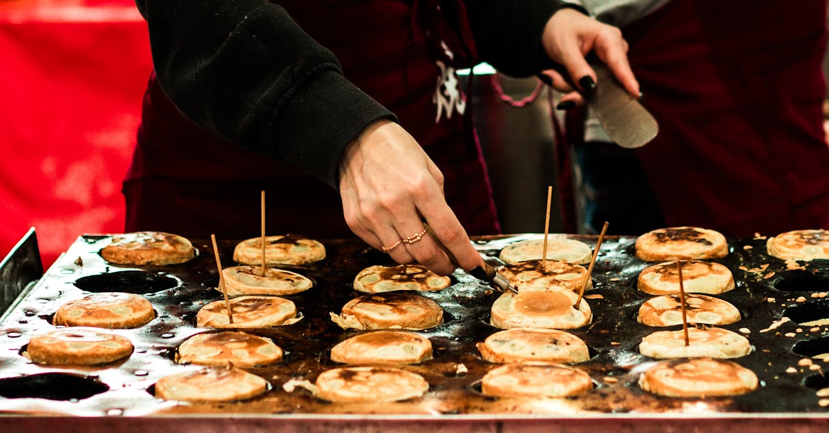 découvrez la gastronomie toulousaine, un véritable voyage des sens au cœur de la ville rose. savourez des plats traditionnels emblématiques comme le cassoulet, les plats à base de foie gras, et les délicieuses spécialités de viande, tout en explorant les marchés locaux et les restaurants typiques. plongez dans l'art culinaire de toulouse et laissez-vous séduire par ses richesses gastronomiques.