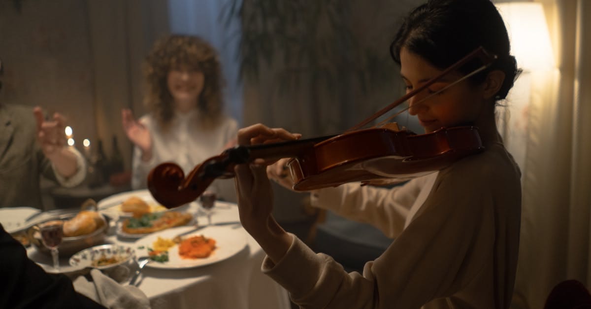 découvrez un festival de musique classique exceptionnel, où des artistes de renommée mondiale se réunissent pour offrir des performances captivantes dans un cadre enchanteur. vibrez au rythme des chefs-d'œuvre intemporels et laissez-vous emporter par la magie de la musique classique.