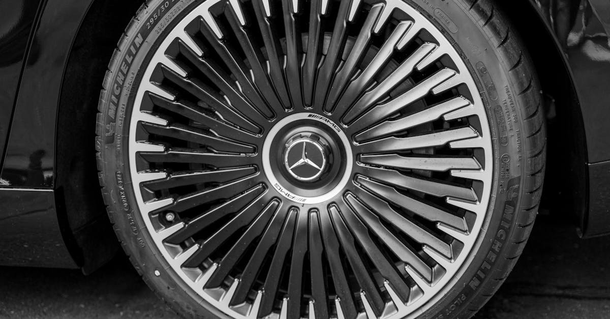 découvrez l'univers michelin, leader mondial des pneumatiques, innovant dans la sécurité et la performance routière. explorez nos offres et services pour garantir votre tranquillité sur la route.
