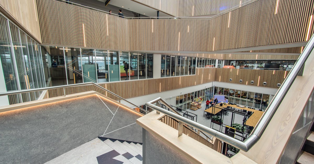 découvrez notre centre d'innovation, un espace dédié à la créativité et à la recherche, où les idées prennent vie. rejoignez-nous pour explorer les dernières tendances, collaborer sur des projets novateurs et transformar votre vision en réalité.