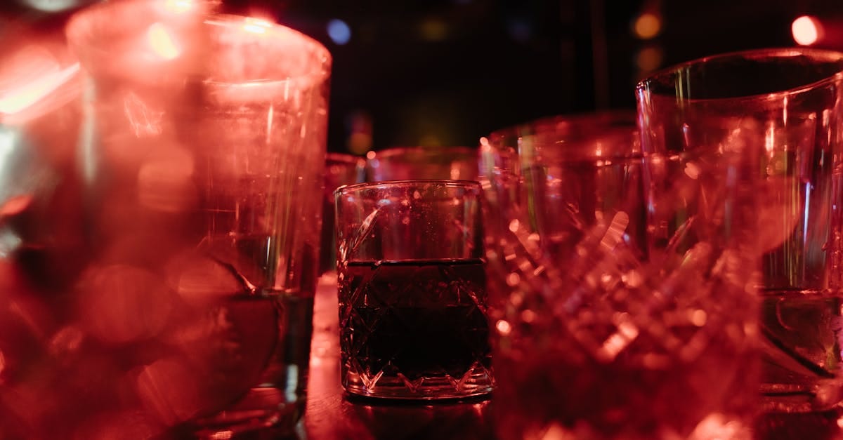 découvrez l'univers fascinant des whiskies du monde entier lors de notre festival de whisky. participez à des dégustations exclusives, rencontrez des experts et explorez des marques prestigieuses tout en plongeant dans l'art de la distillation. un événement incontournable pour les passionnés et les néophytes !